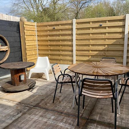 Entre Ville Et Campagne Appartement Cosy Avec Parking Et Terrasse Wood Coutiches エクステリア 写真